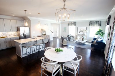 2022-11-8_Jackson_Living2